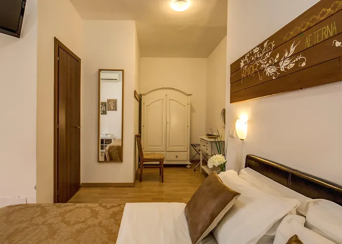 Trastevere 4* Rome